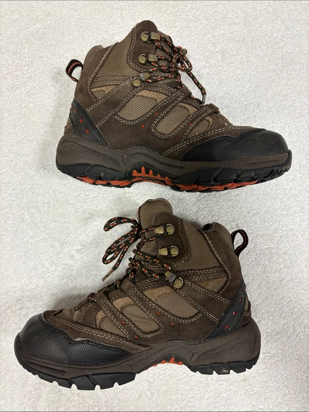 L.L. Bean waterproof tek 2.5  brown Kids Hiking boots size 4
